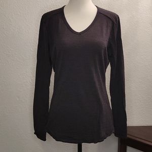 Segments 100% Merino wool LS top